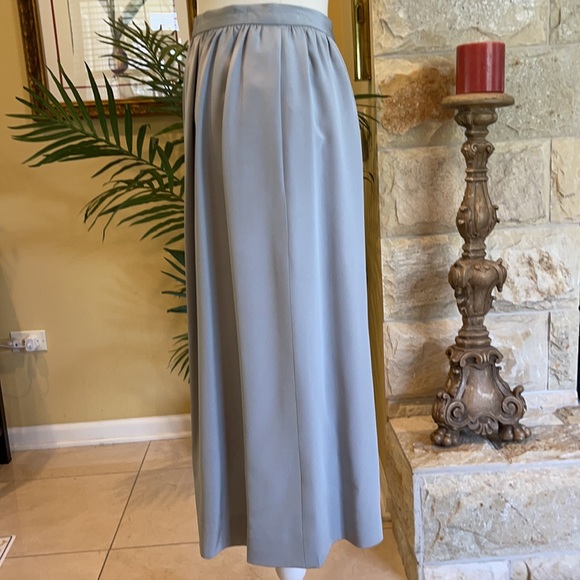 NWOT Vintage David Hayes Pale Grey Suit - Picture 9 of 16